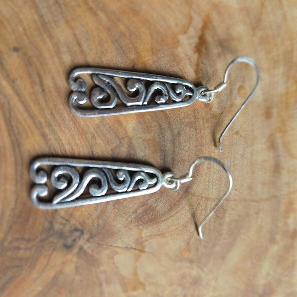 Silver earrings - Picture 3 of 4